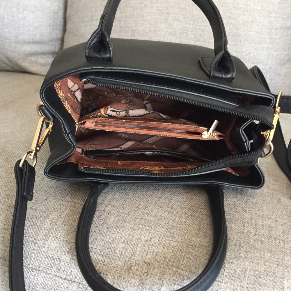 Purse - Picture 2 of 3